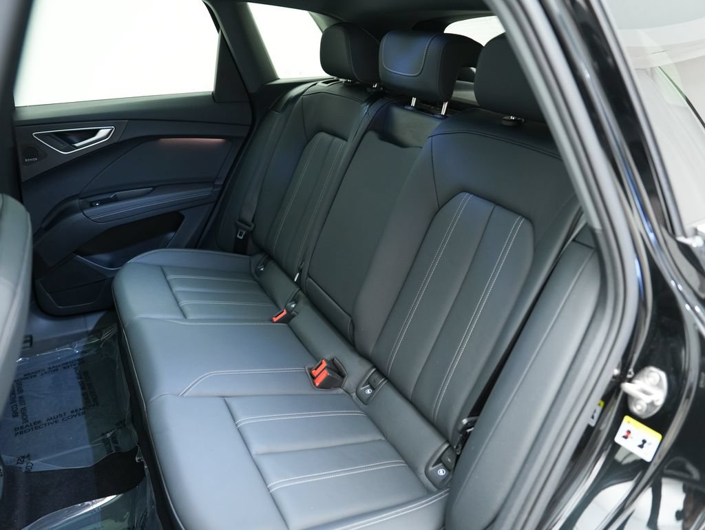 Used 2023 Audi Q4 e-tron Premium Plus AWD/4WD image 19