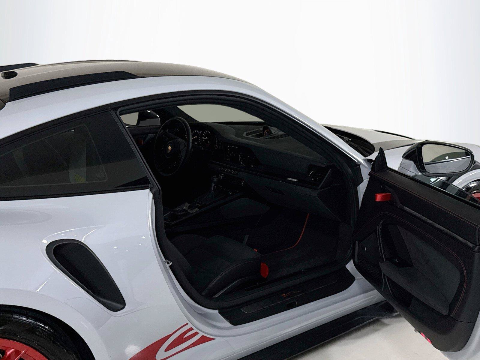 Used 2025 Porsche 911 GT3 RS RWD image 27