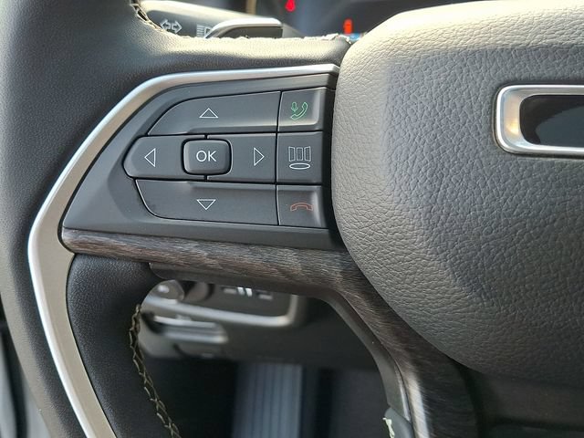 Used 2024 Jeep Grand Cherokee L Limited AWD/4WD image 19