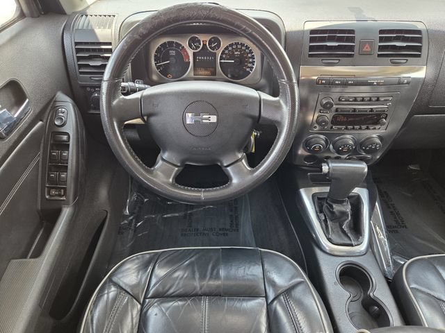 Used 2009 HUMMER H3T AWD/4WD image 16