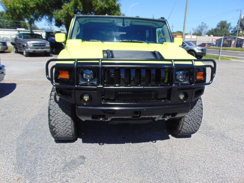 Used 2004 HUMMER H2 w/ Preferred Equipment Group image 4