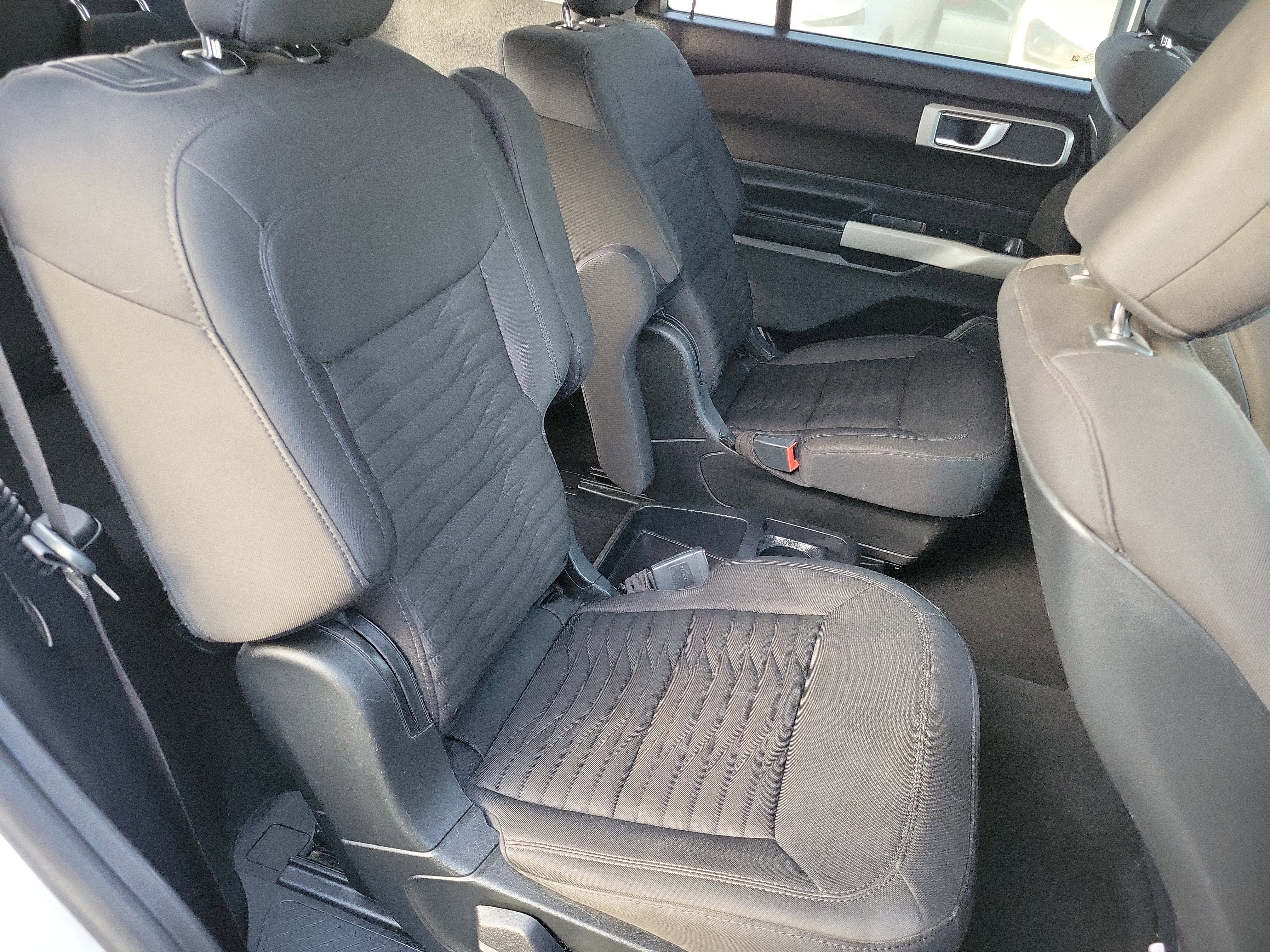 Used 2020 Ford Explorer XLT image 21