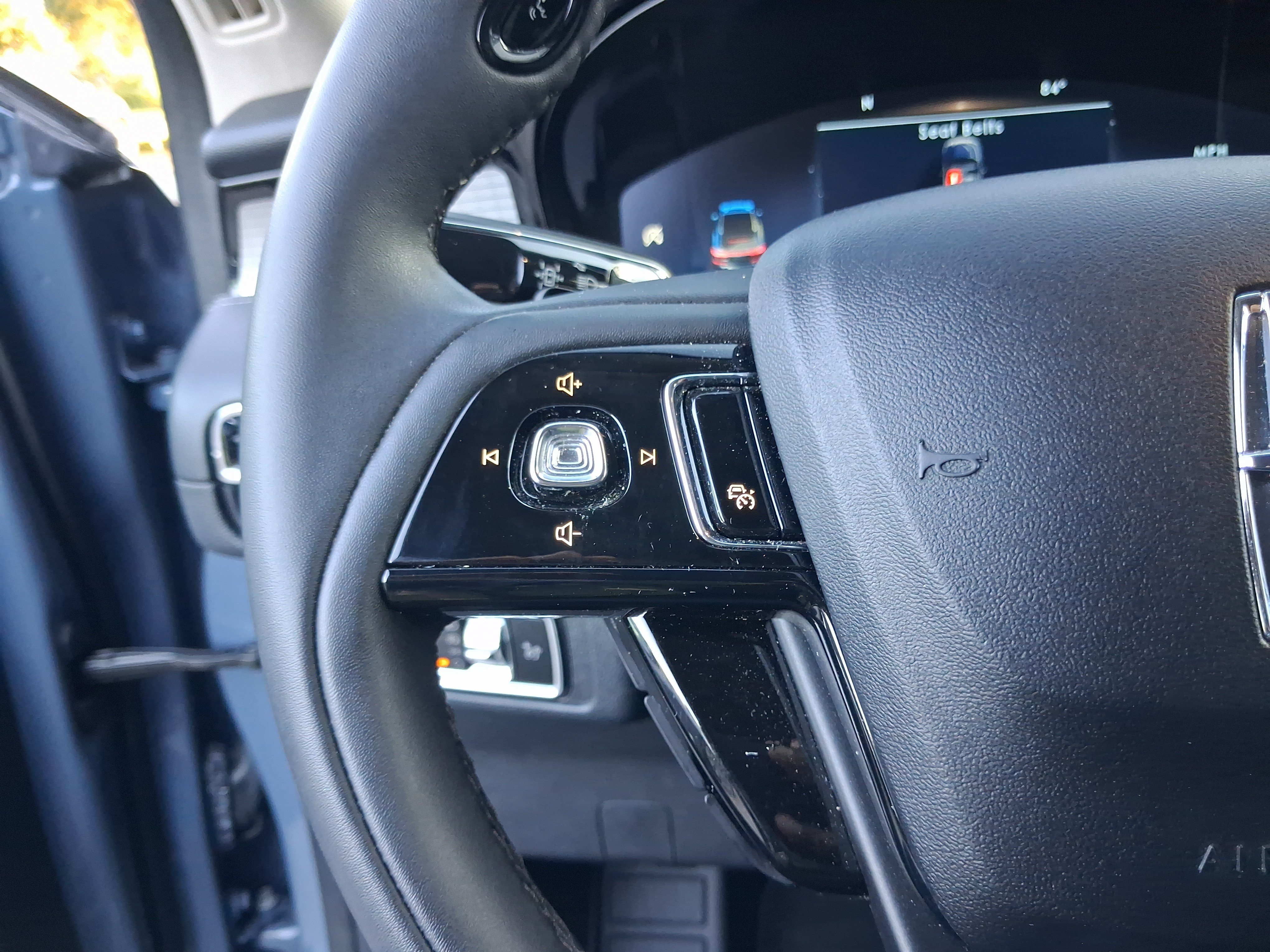 Certified 2023 Lincoln Corsair FWD image 17