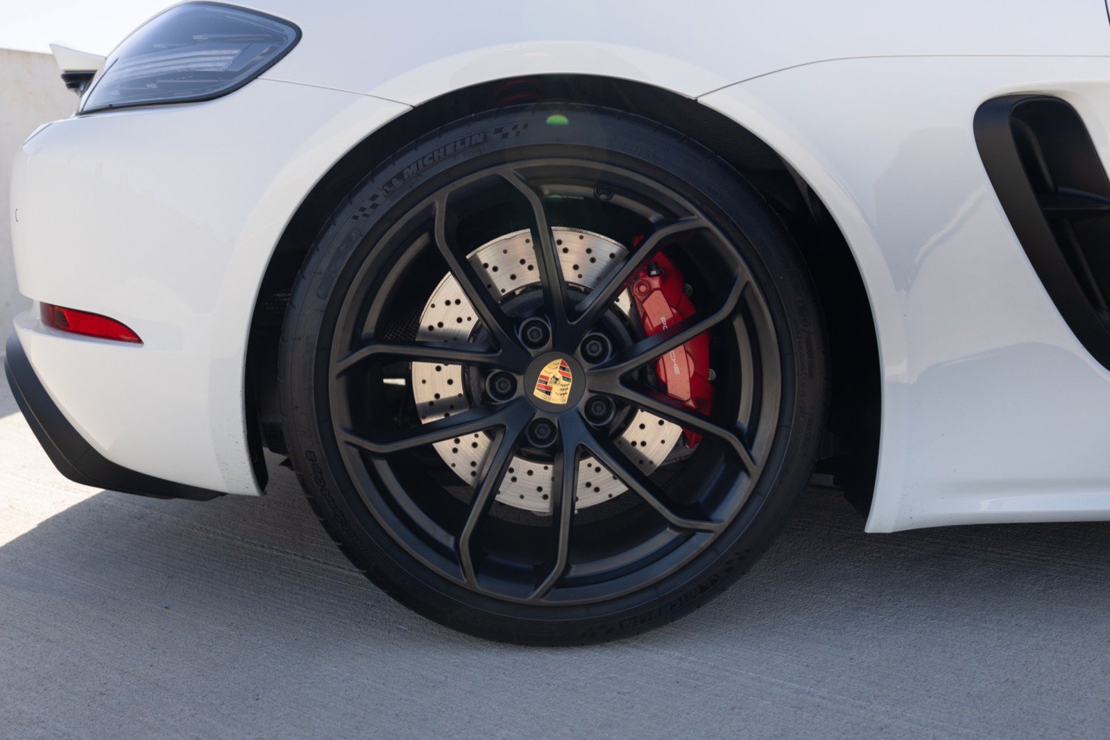 Used 2020 Porsche 718 Boxster Spyder RWD image 21