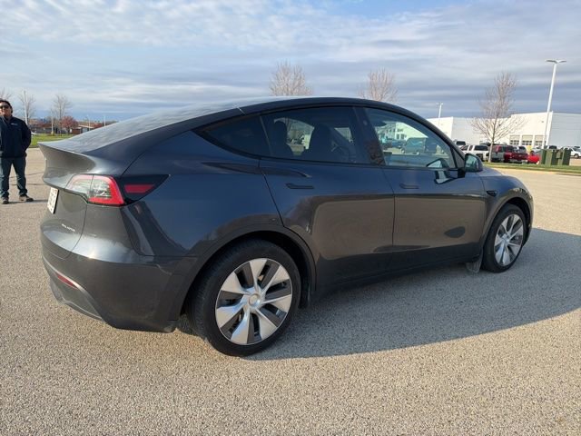 Used 2024 Tesla Model Y Long Range image 3