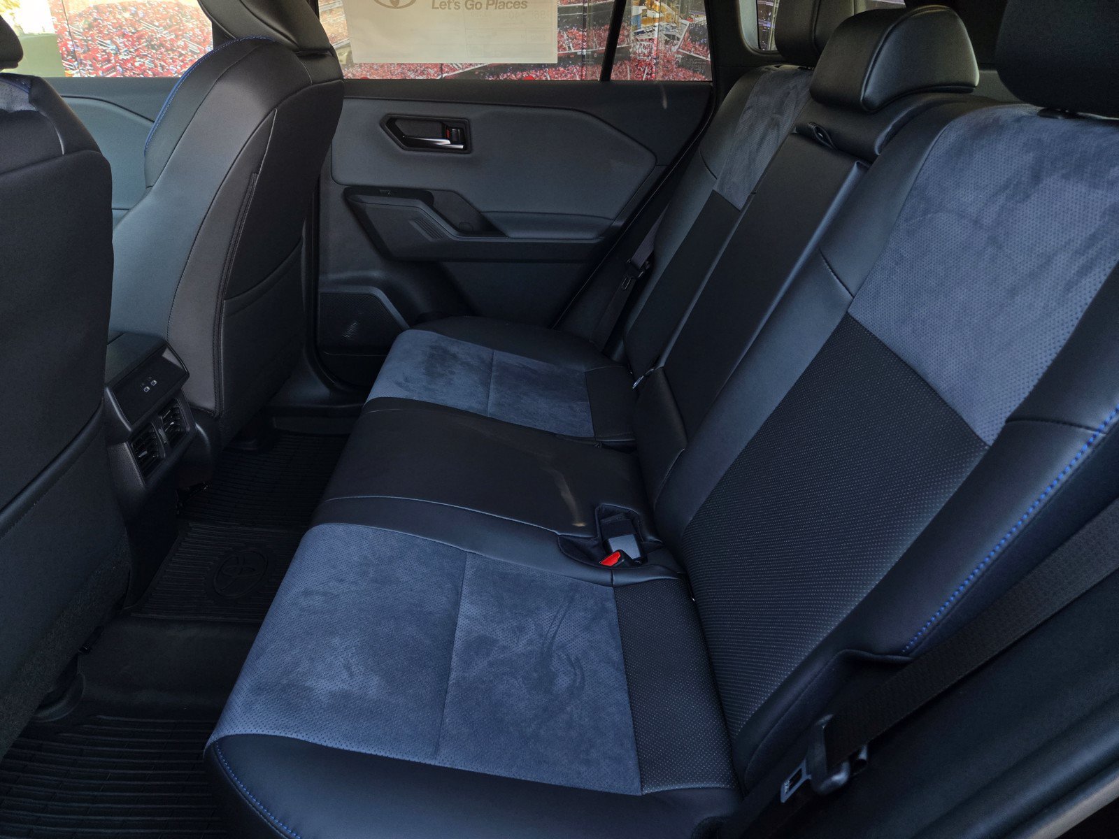 New 2026 Toyota RAV4 XSE w/ Panoramic Sun Roof Package AWD/4WD image 8