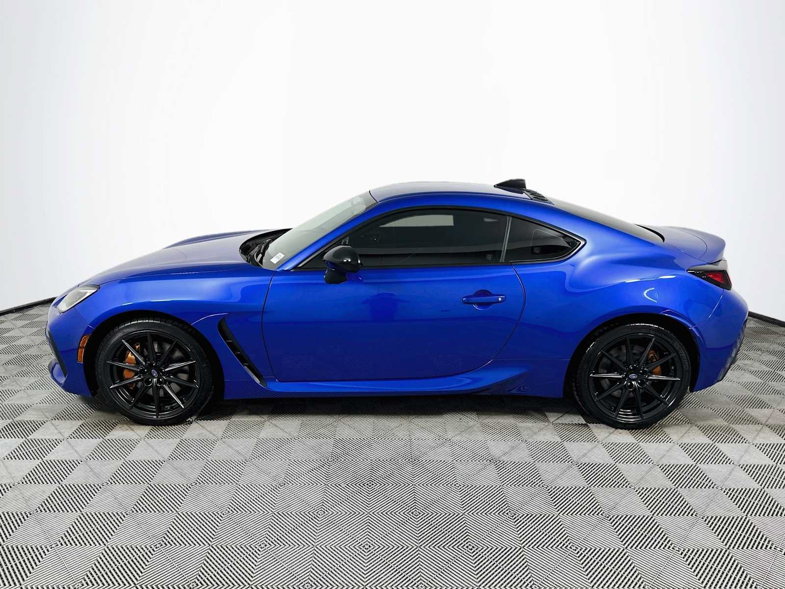 Certified 2025 Subaru BRZ tS RWD image 4