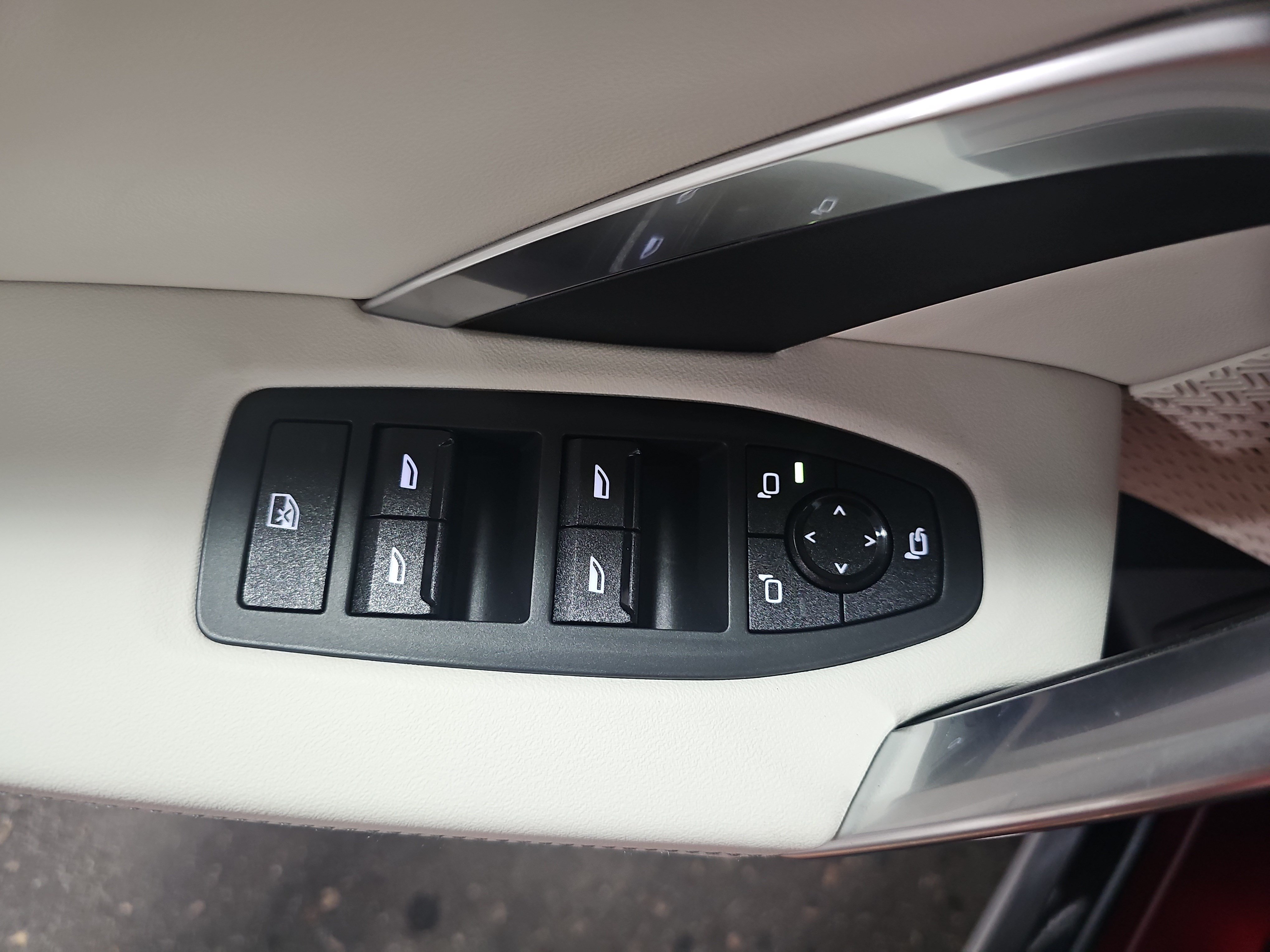 New 2027 BMW X1 xDrive28i AWD/4WD image 29