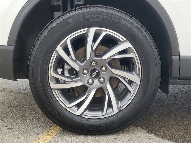 Certified 2023 Lincoln Corsair AWD w/ Equipment Group 101A image 9