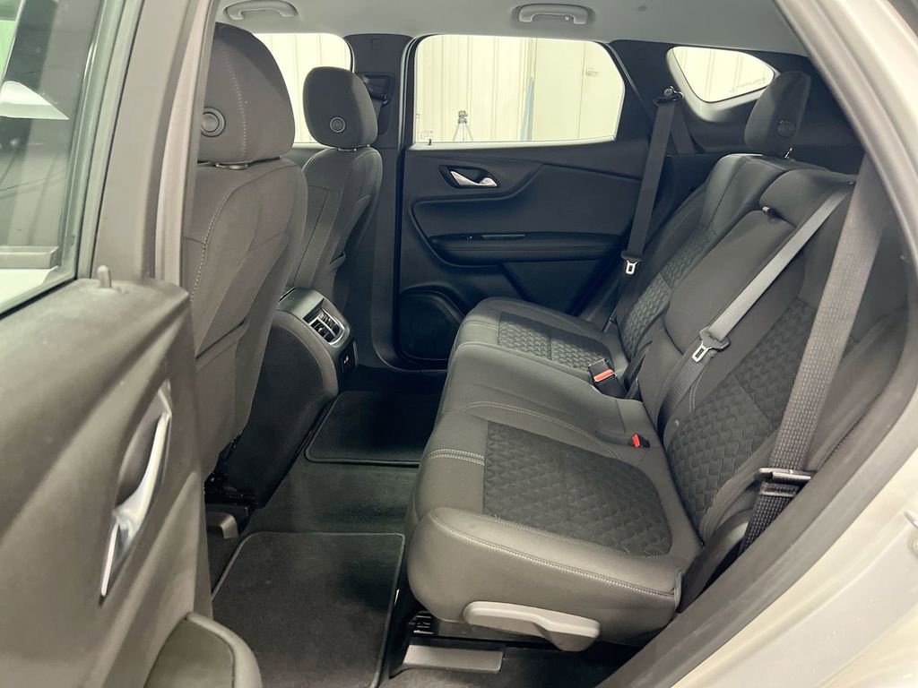 Used 2020 Chevrolet Blazer L FWD image 22