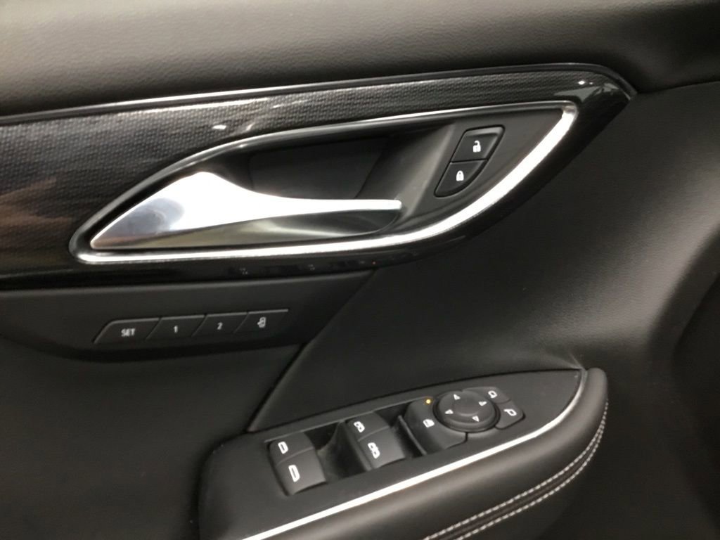 Used 2023 Buick Envision Essence w/ Sport Touring Package image 7