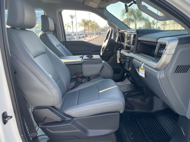 New 2026 Ford F250 XL w/ XL Chrome Package image 24