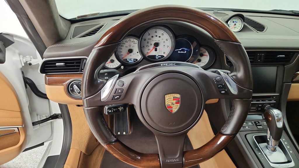 Used 2015 Porsche 911 Turbo S AWD/4WD image 66