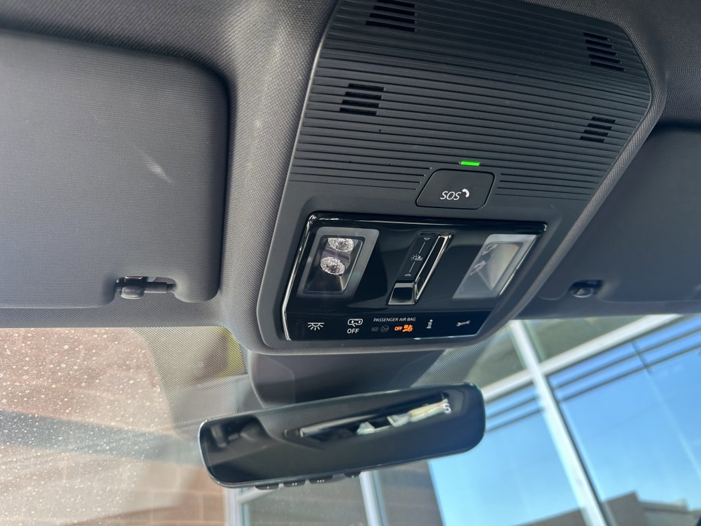 Used 2023 Volkswagen ID.4 S image 31