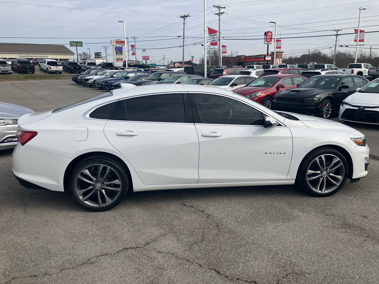 Used 2021 Chevrolet Malibu LT FWD image 8