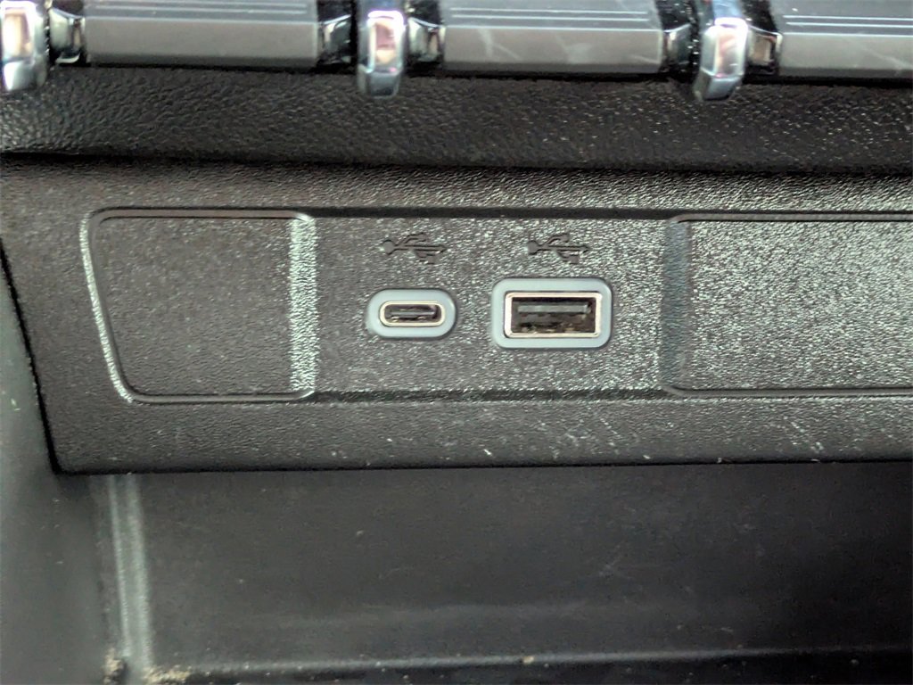 Used 2023 Chevrolet Colorado LT w/ LT Convenience Package II image 23