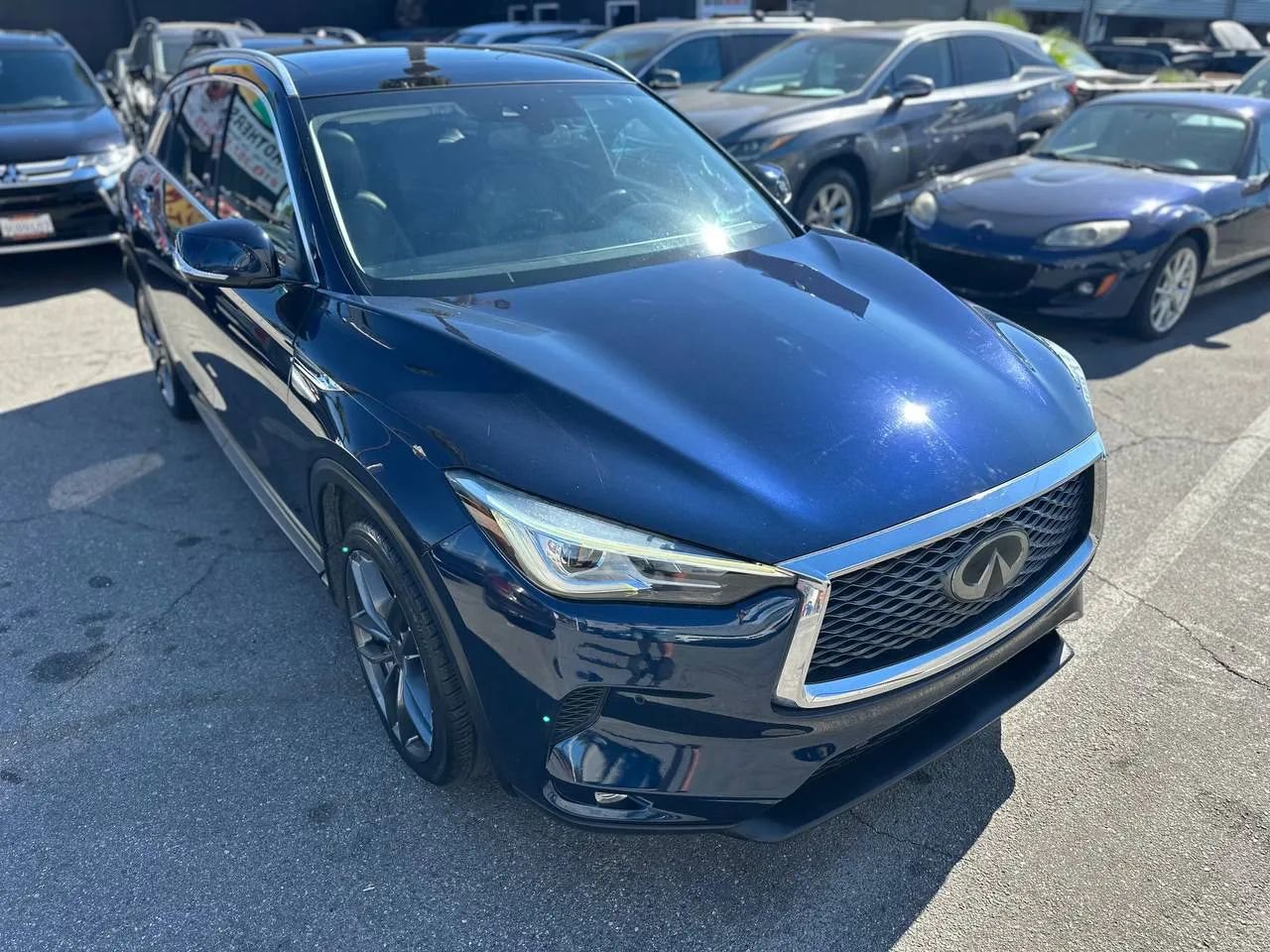 Used 2019 INFINITI QX50 Essential w/ Cargo Package FWD image 2