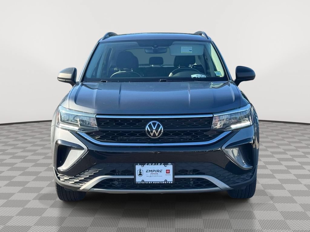 Used 2023 Volkswagen Taos S FWD image 2