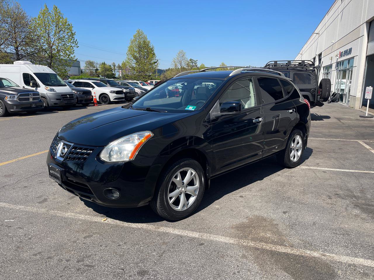 Used 2010 Nissan Rogue SL w/ Premium Pkg AWD/4WD image 4