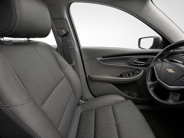 Used 2017 Chevrolet Impala LT FWD image 20