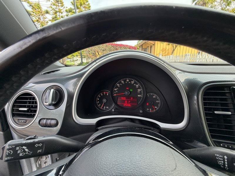 Used 2012 Volkswagen Beetle 2.0T FWD image 27