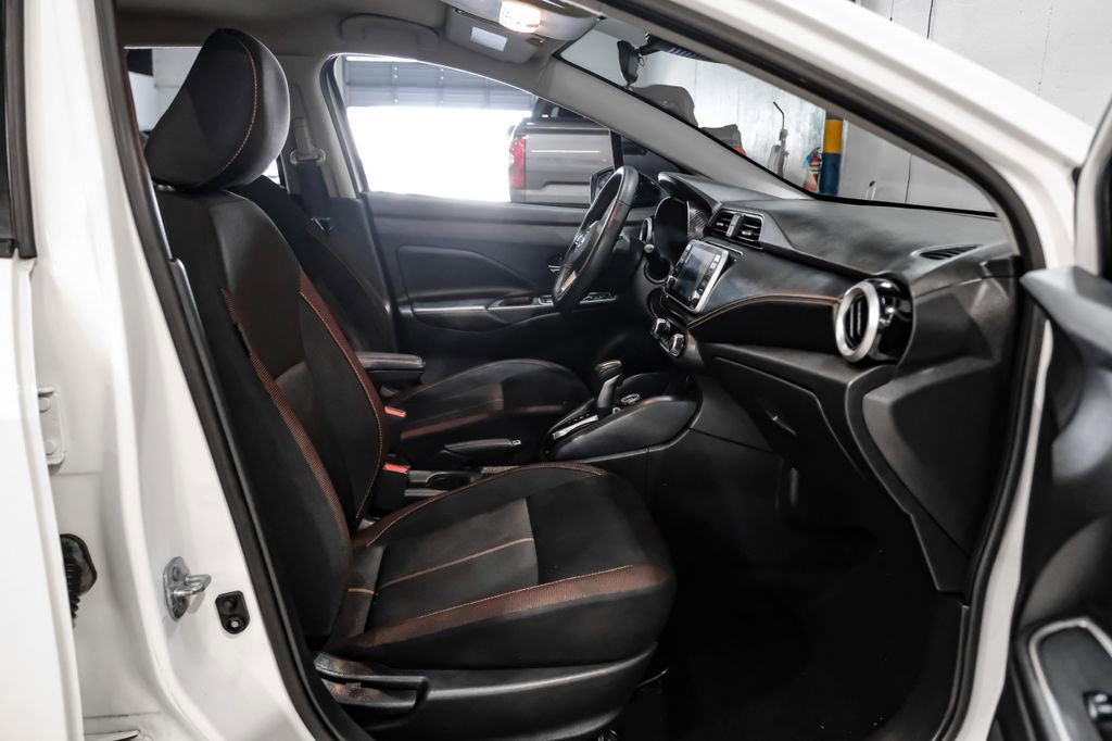 Used 2020 Nissan Versa SR w/ Convenience Package FWD image 30