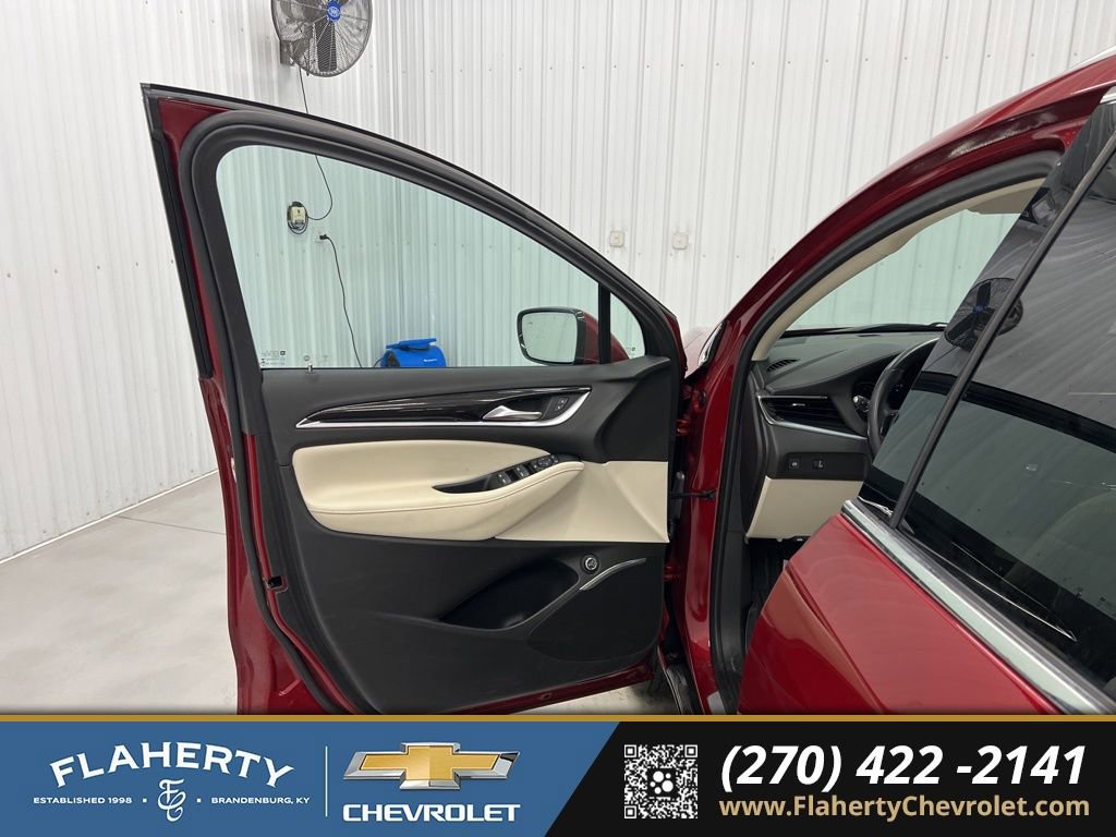 Used 2023 Buick Enclave Essence w/ Experience Buick Package image 8