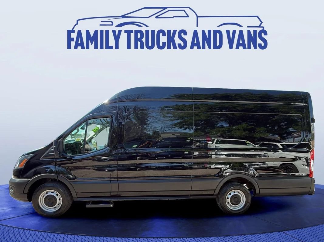Used 2023 Ford Transit 250 148 High Roof Extended w/ Load Area Protection Package RWD image 2