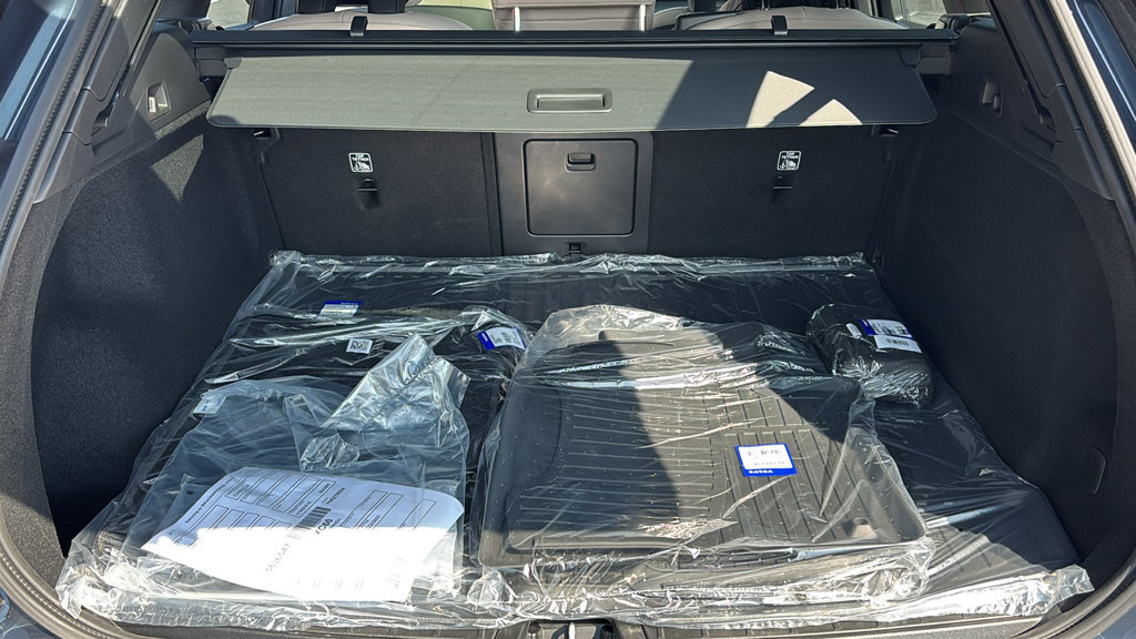 New 2027 Volvo XC60 B5 Core AWD/4WD image 28