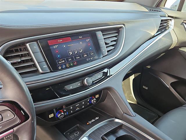 Certified 2023 Buick Enclave Avenir w/ Avenir Technology Package image 17