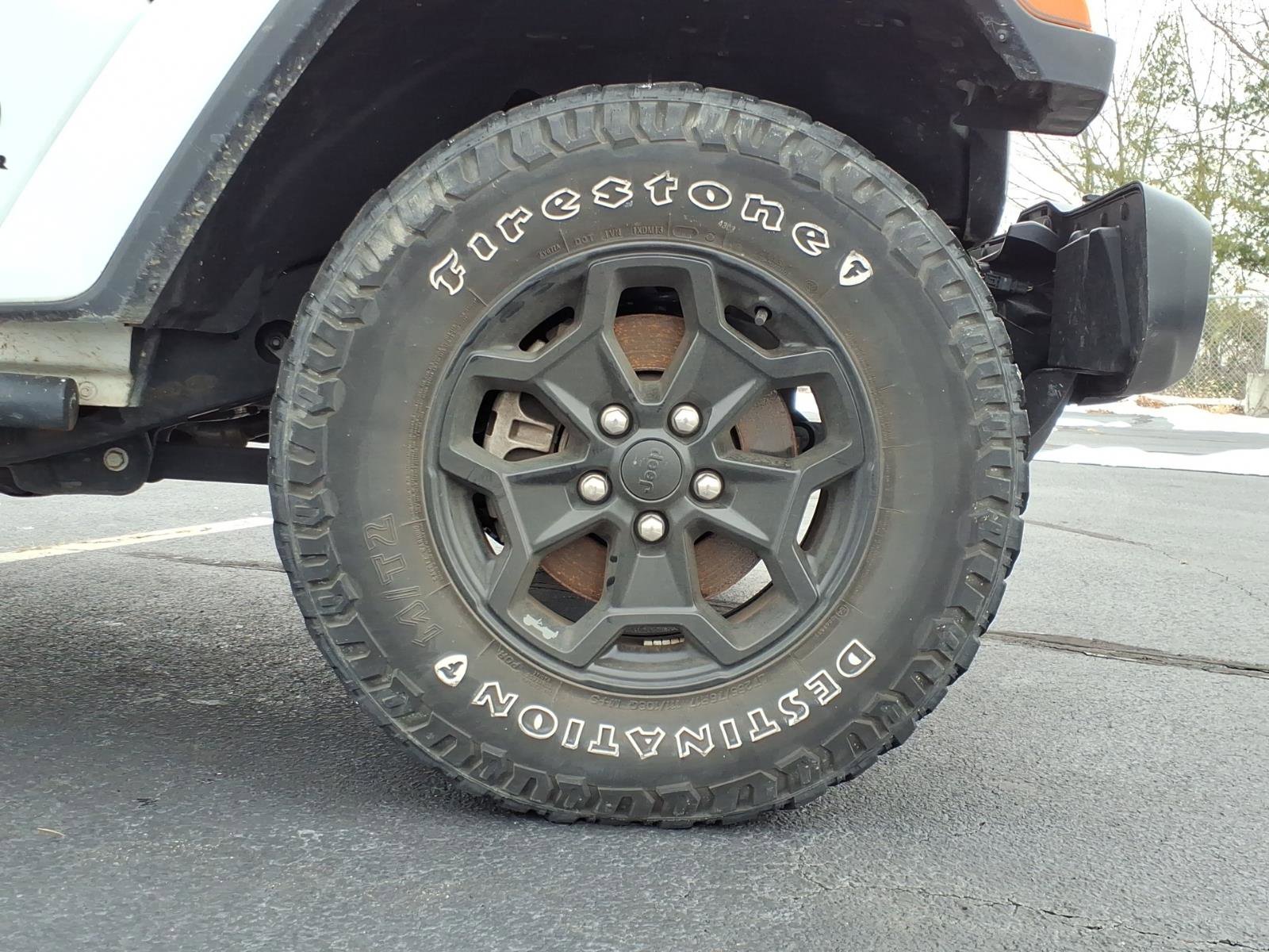 Certified 2022 Jeep Gladiator Willys image 9