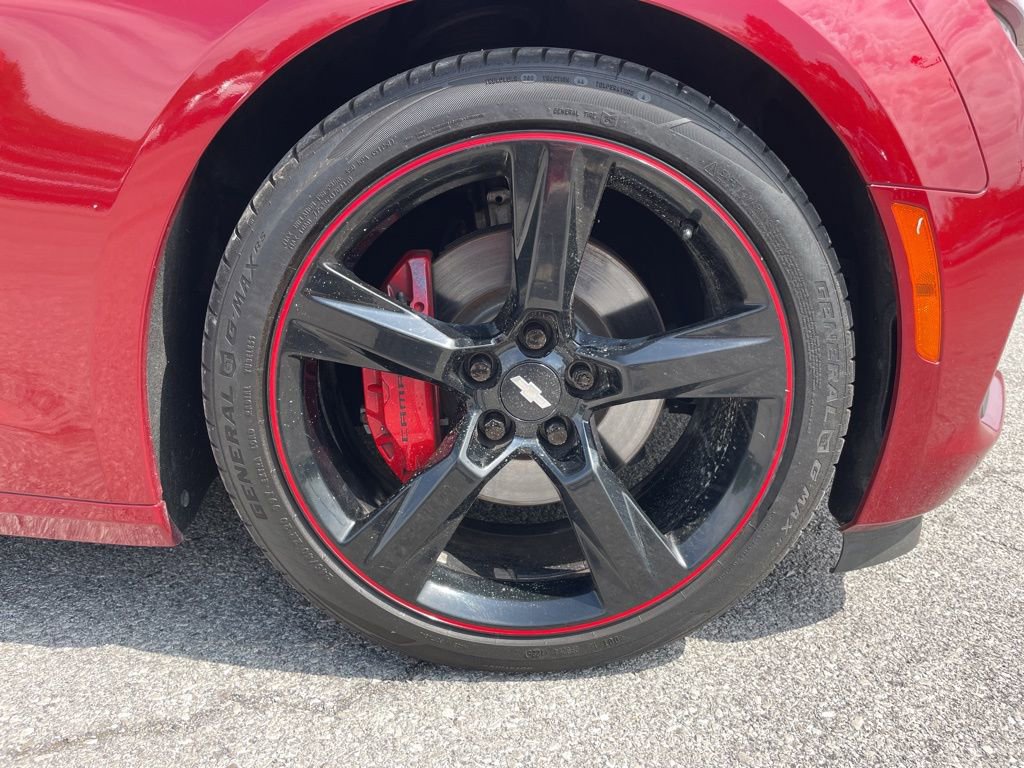 Used 2021 Chevrolet Camaro SS RWD image 38