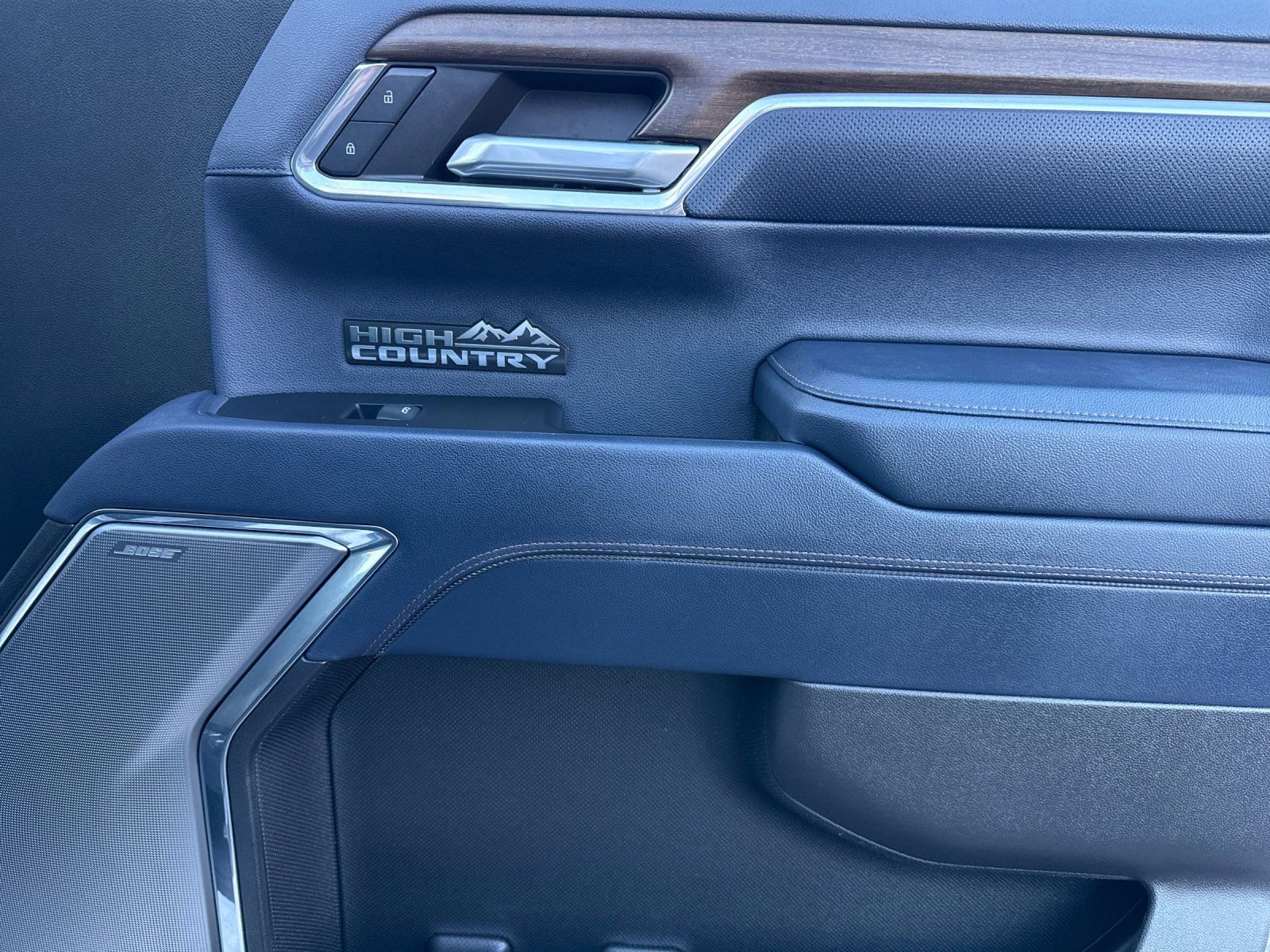 Used 2024 Chevrolet Silverado 1500 High Country w/ Technology Package image 19