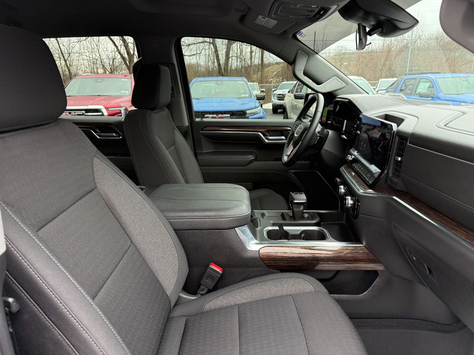 Used 2024 GMC Sierra 1500 Elevation w/ LPO, Elevation Black Package image 22