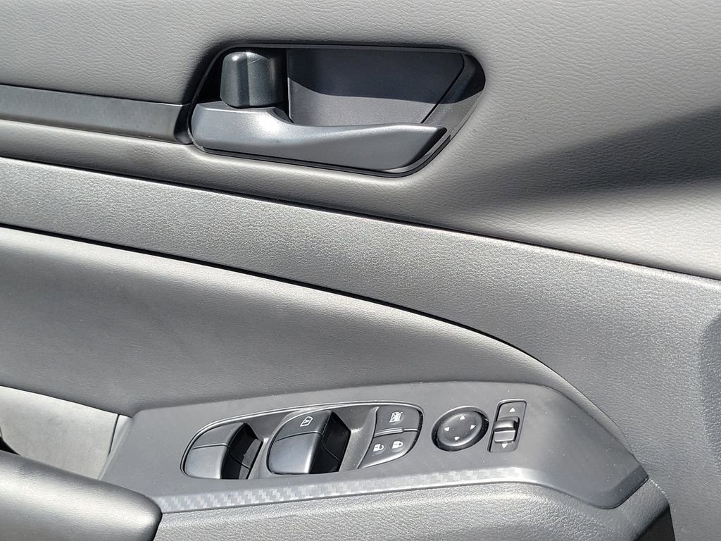 Certified 2025 Nissan Altima 2.5 S image 14