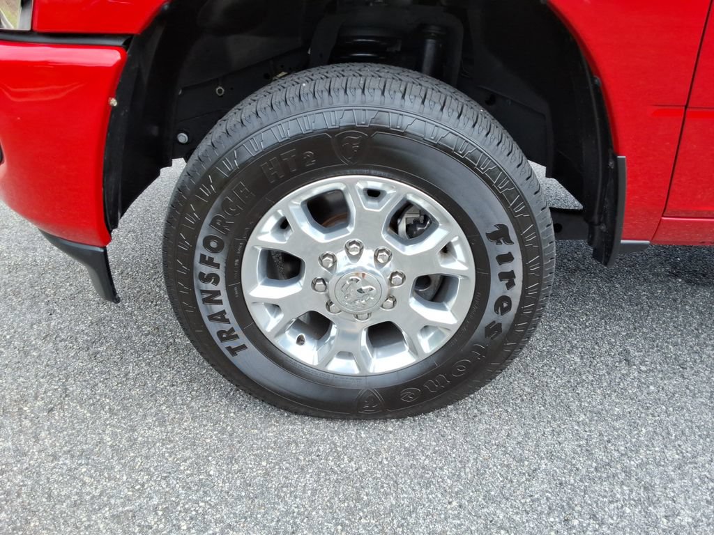 Used 2024 RAM 3500 Laramie AWD/4WD image 10