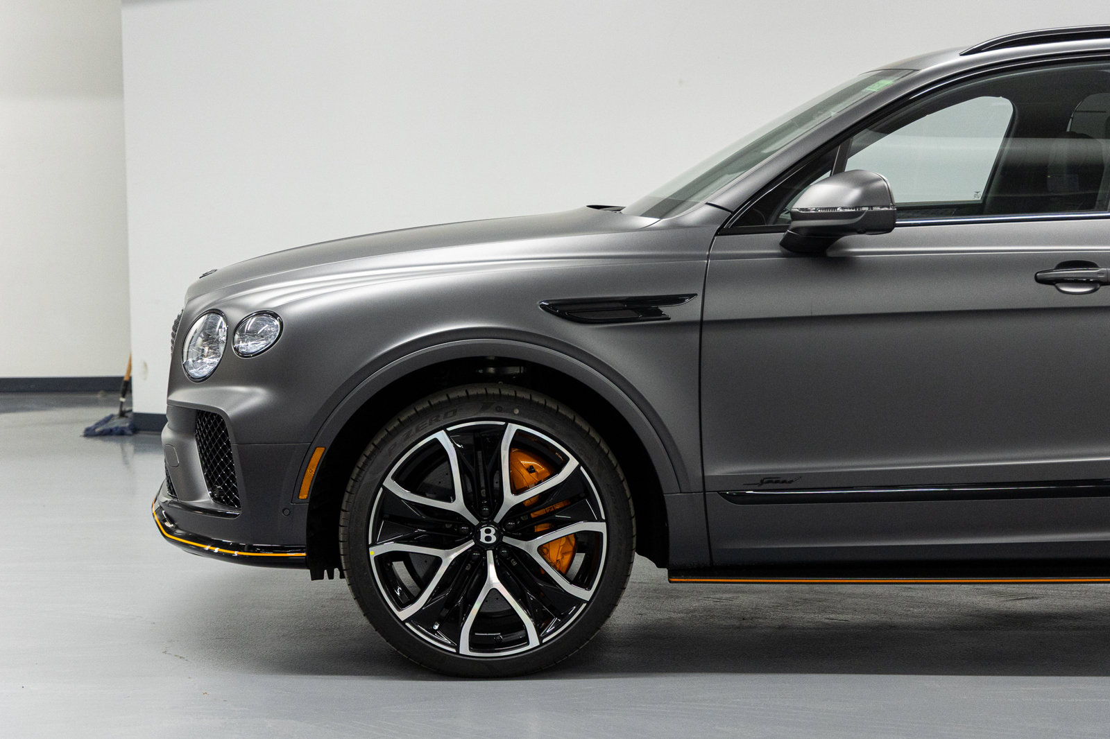 New 2026 Bentley Bentayga Speed AWD/4WD image 3