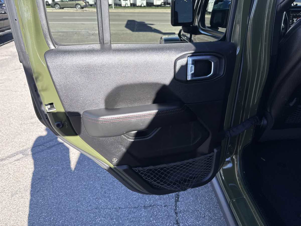 Used 2021 Jeep Gladiator Rubicon image 13