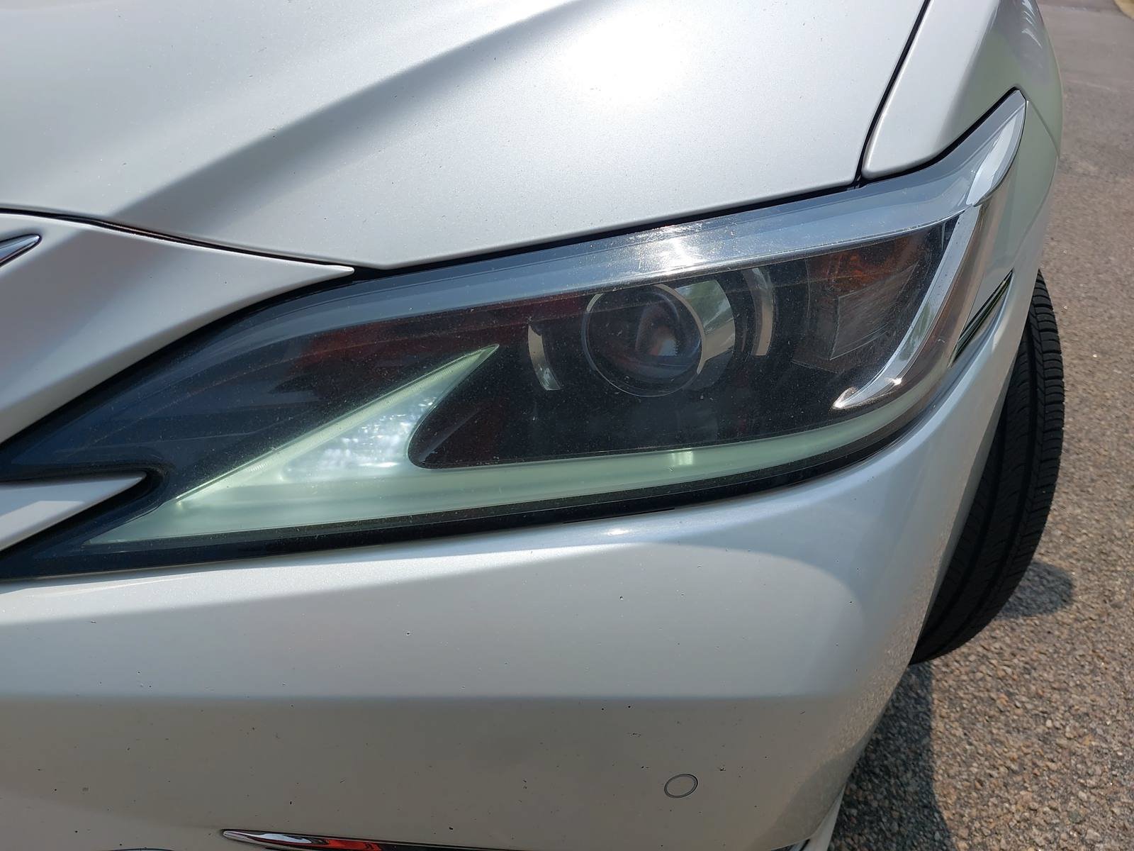 Used 2019 Lexus ES 300h w/ Premium Package FWD image 34
