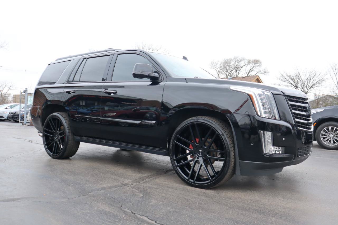 Used 2017 Cadillac Escalade Platinum AWD/4WD image 7