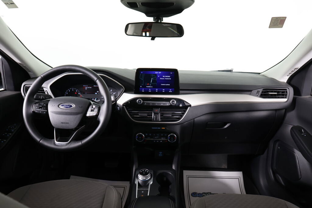 Used 2022 Ford Escape SE w/ SE Sport Appearance Package image 27
