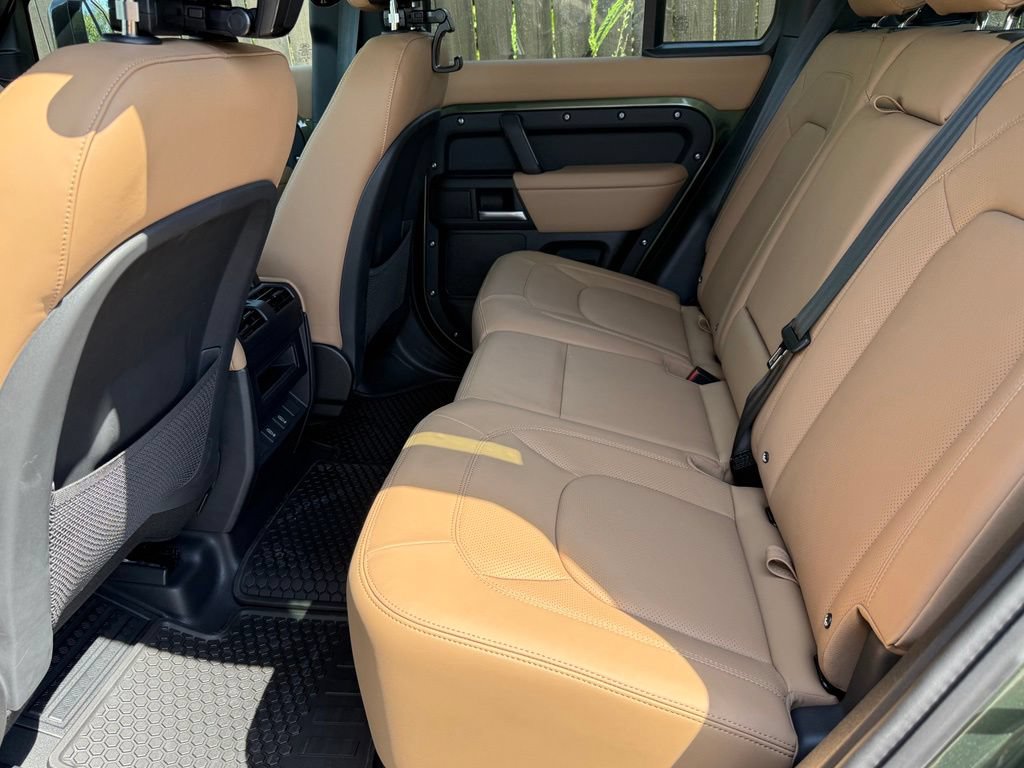 New 2026 Land Rover Defender 110 S AWD/4WD image 33