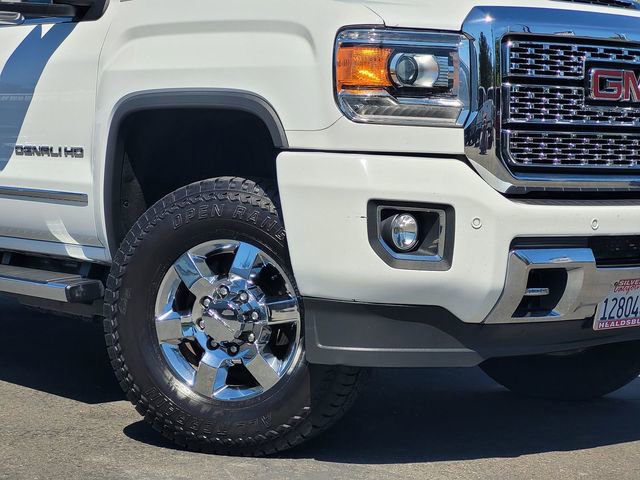 Used 2019 GMC Sierra 3500 Denali w/ Duramax Plus Package AWD/4WD image 9