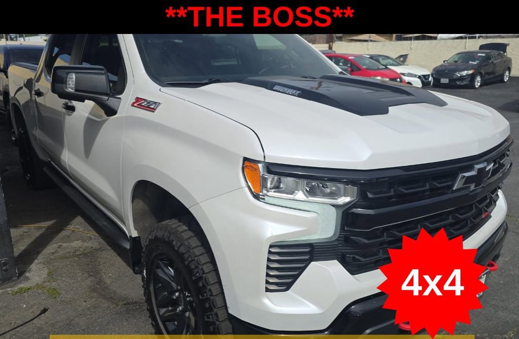 Used 2023 Chevrolet Silverado 1500 LT Trail Boss w/ LT Trail Boss Premium Package image 3