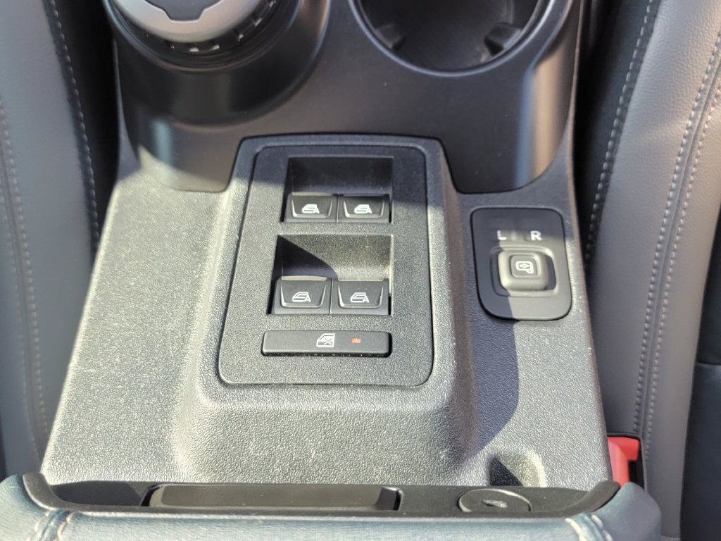 Used 2024 Ford Bronco Outer Banks AWD/4WD image 32