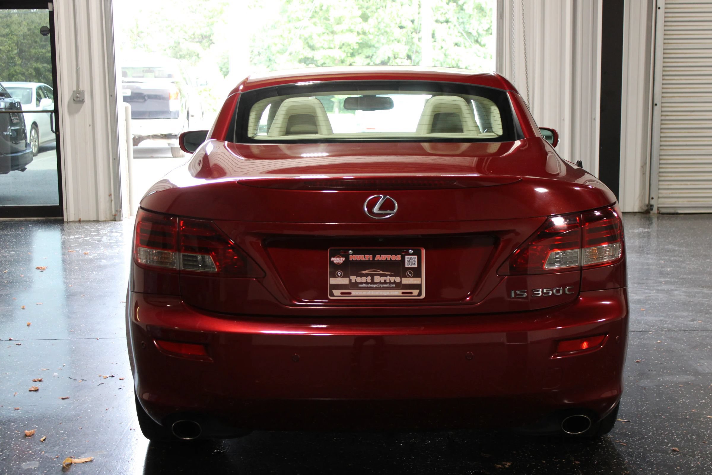 Used 2011 Lexus IS 350C RWD image 7