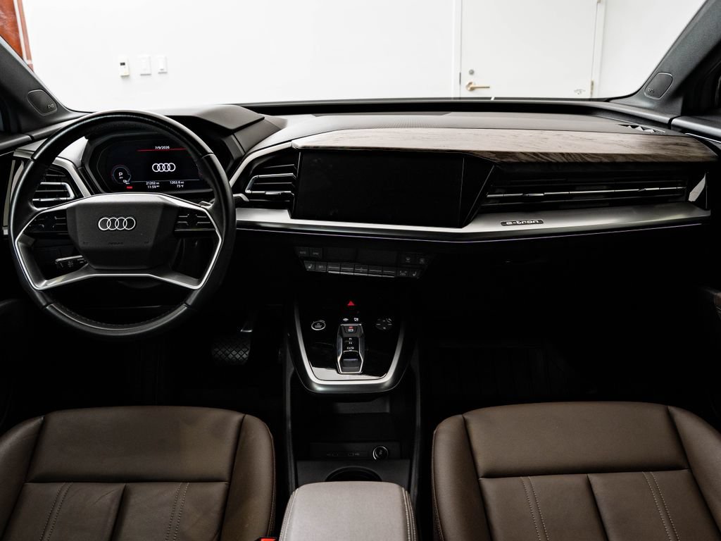 Used 2023 Audi Q4 e-tron Premium Plus w/ Premium Plus RWD image 34