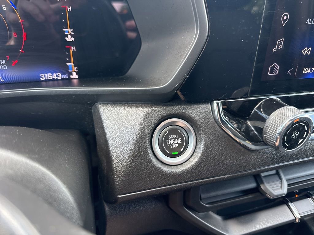 Used 2023 Chevrolet Colorado W/T RWD image 17