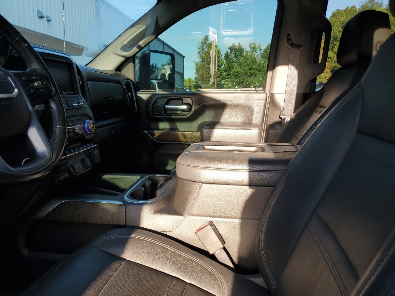 Used 2021 GMC Sierra 2500 Denali w/ Denali Black Diamond Edition AWD/4WD image 19