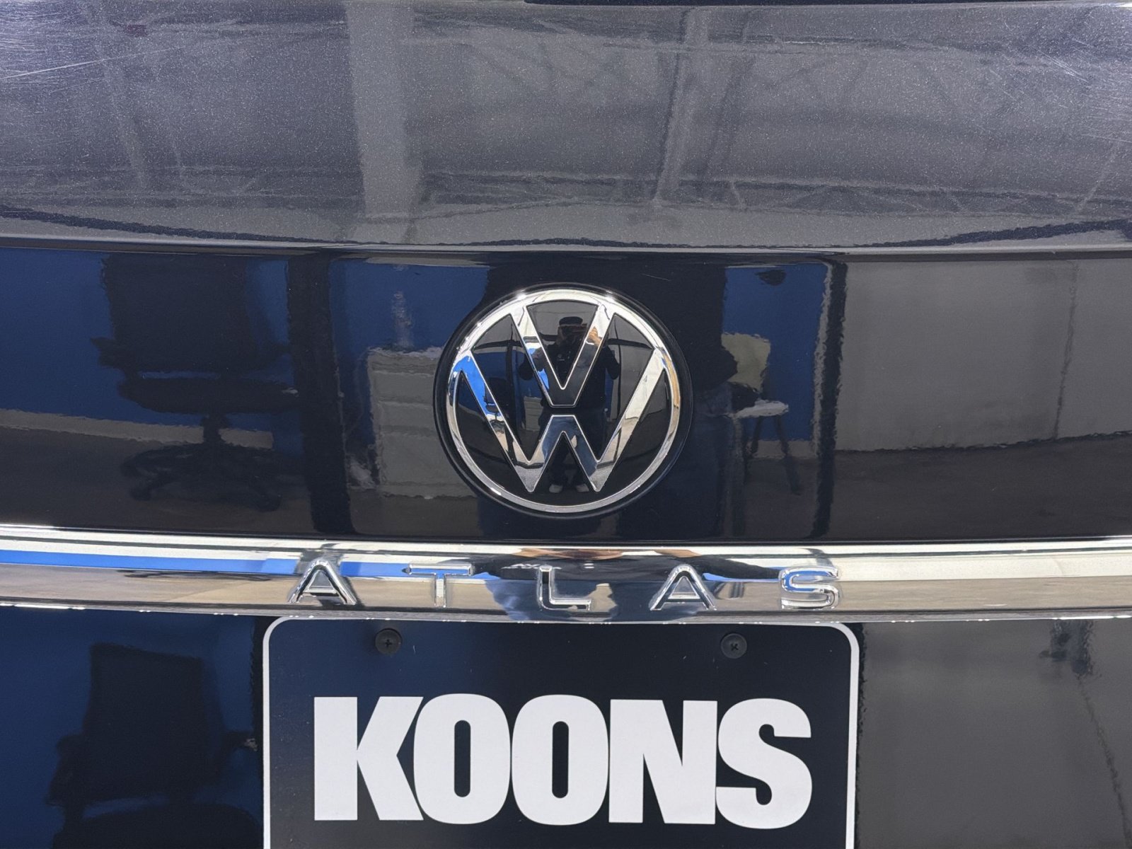 Used 2023 Volkswagen Atlas SE w/ Panoramic Sunroof Package AWD/4WD image 18